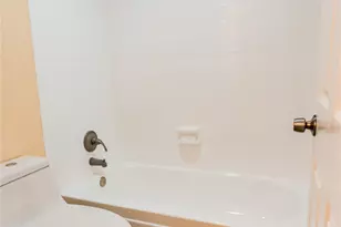10211 Sugar Branch Dr, Houston, TX 77036 - Photo 5