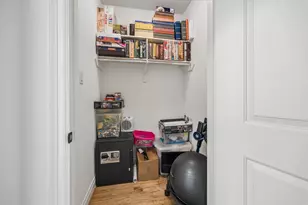 708 Asbury St, Houston, TX 77007 - Photo 31