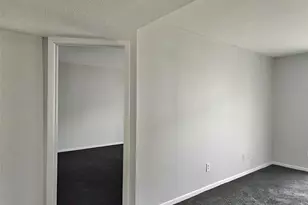 8421 Hearth Dr, Houston, TX 77054 - Photo 11