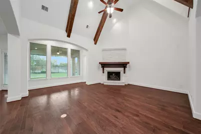 19 Brittany Rose Place, The Woodlands, TX 77375 - Photo 5