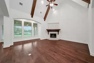 19 Brittany Rose Pl, The Woodlands, TX 77375 - Photo 5