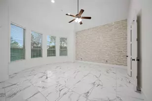 19 Brittany Rose Pl, The Woodlands, TX 77375 - Photo 17