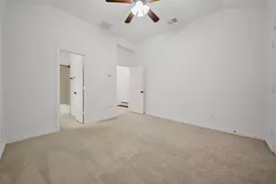 19 Brittany Rose Pl, The Woodlands, TX 77375 - Photo 37