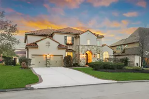 19 Brittany Rose Pl, The Woodlands, TX 77375 - Photo 1