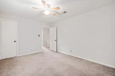 29 W Torch Pine Circle W, The Woodlands, TX 77381 - Photo 13