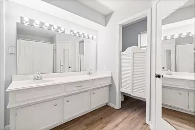 29 W Torch Pine Circle W, The Woodlands, TX 77381 - Photo 9