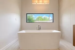5524 Jessamine St, Houston, TX 77081 - Photo 15