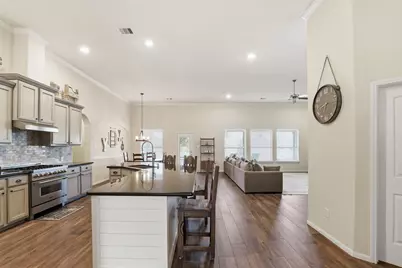 4115 Broadmoor Drive, Mont Belvieu, TX 77523 - Photo 11