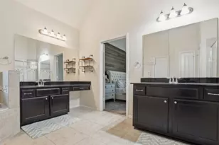 4115 Broadmoor Dr, Mont Belvieu, TX 77523 - Photo 21