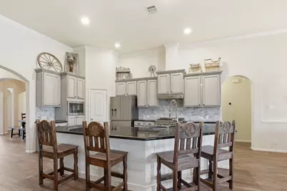 4115 Broadmoor Drive, Mont Belvieu, TX 77523 - Photo 13