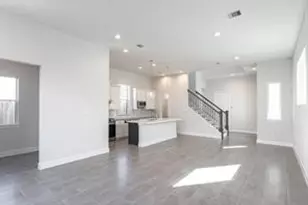 2718 Grand Fountains Dr, Houston, TX 77054 - Photo 5