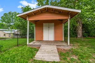 311 W Mill St, Livingston, TX 77351 - Photo 19