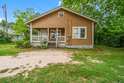 311 W Mill Street, Livingston, TX 77351 - Photo 1