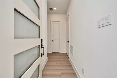 435 Neyland Street, Houston, TX 77022 - Photo 3