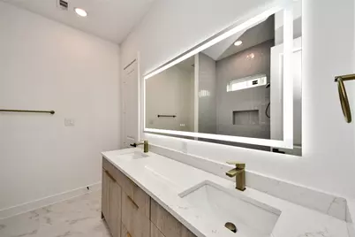 435 Neyland Street, Houston, TX 77022 - Photo 27