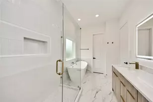 435 Neyland St, Houston, TX 77022 - Photo 21