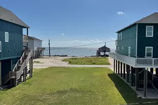 13014 Buccaneer Pkwy, Freeport, TX 77541 - Photo 11