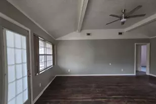 1307 Cactus St, Baytown, TX 77521 - Photo 11