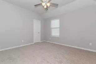 30218 Creekside Dr, Brookshire, TX 77423 - Photo 33