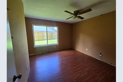 10410 Tennis Court, Houston, TX 77099 - Photo 13