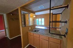 10410 Tennis Ct, Houston, TX 77099 - Photo 5