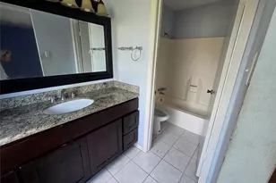 10410 Tennis Ct, Houston, TX 77099 - Photo 15