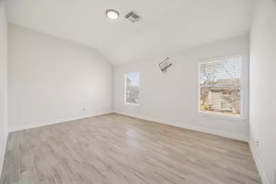 3802 Mission Valley Drive, Missouri City, TX 77459 - Photo 17