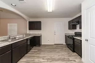 13127 Ingram Gap Ln, Houston, TX 77048 - Photo 7