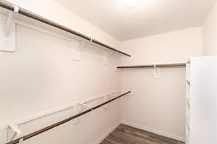 13127 Ingram Gap Ln, Houston, TX 77048 - Photo 11