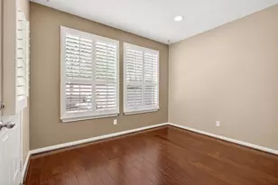 154 W Burberry Cir, The Woodlands, TX 77384 - Photo 15