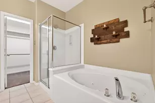 154 W Burberry Cir, The Woodlands, TX 77384 - Photo 27