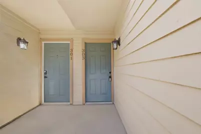 12550 Whittington Drive #303, Houston, TX 77077 - Photo 3