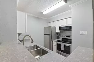 12550 Whittington Dr, Houston, TX 77077 - Photo 13