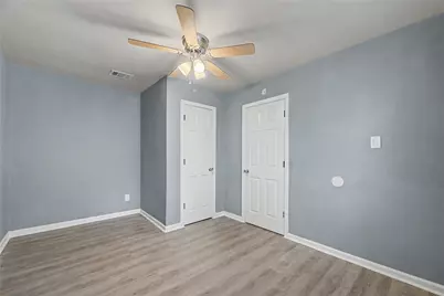 6343 Maple Hill Drive, Houston, TX 77088 - Photo 7