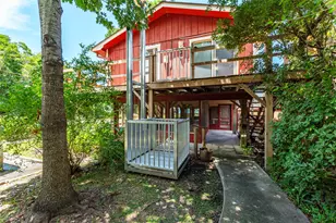 631 E Shore Dr, Clear Lake Shores, TX 77565 - Photo 9