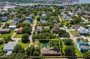 631 E Shore Dr, Clear Lake Shores, TX 77565 - Photo 3