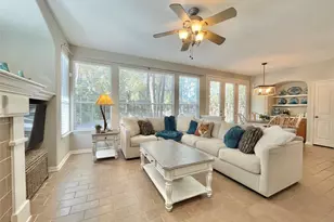 46 Flickering Sun Ct, The Woodlands, TX 77382 - Photo 11