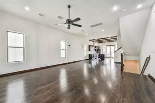1108 W 15th 1/2 St, Houston, TX 77008 - Photo 15