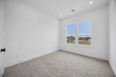 8103 Calhoun Road, Houston, TX 77033 - Photo 5