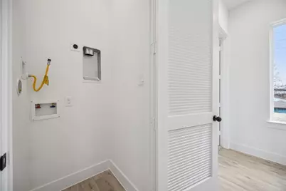 8103 Calhoun Road, Houston, TX 77033 - Photo 13