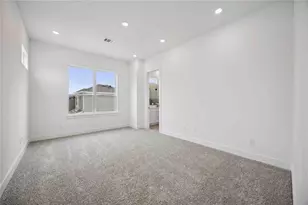 8103 Calhoun Rd, Houston, TX 77033 - Photo 11