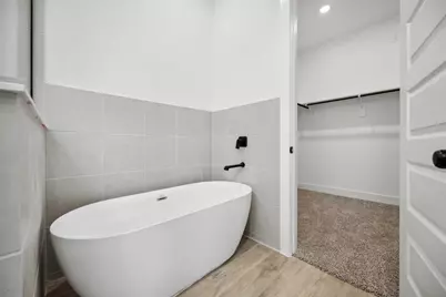 8103 Calhoun Road, Houston, TX 77033 - Photo 9