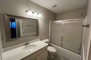 187 Sandpebble Dr, The Woodlands, TX 77381 - Photo 19