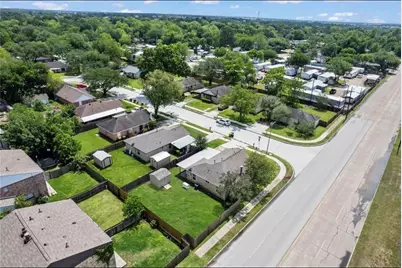 4640 Orange Circle S, Pearland, TX 77581 - Photo 13