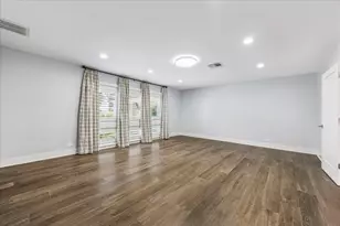 5524 Sturbridge Dr, Houston, TX 77056 - Photo 13