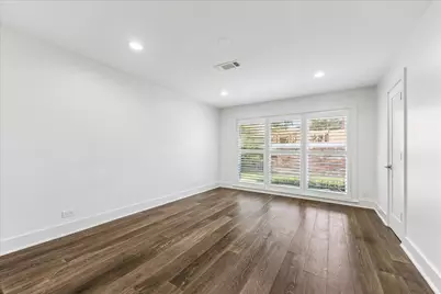 5524 Sturbridge Drive, Houston, TX 77056 - Photo 17