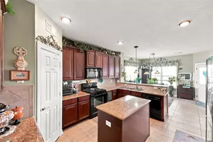 8950 Tumblewood Dr, Beach City, TX 77523 - Photo 11