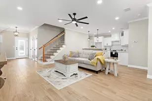 884 Meloreen, Port Neches, TX 77651 - Photo 7