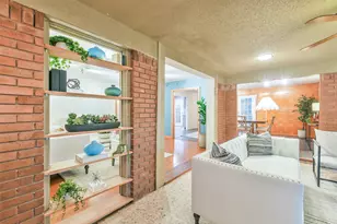 2205 Lazybrook Dr, Houston, TX 77008 - Photo 23