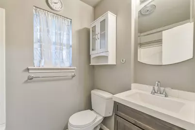 2205 Lazybrook Drive, Houston, TX 77008 - Photo 27